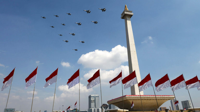 Pemersatu Bangsa, Penggentar Lawan - Tutur Visual